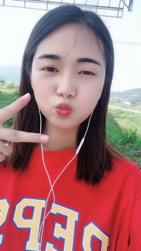 深拥必定温暖的第一张照片--武汉相亲服务中心