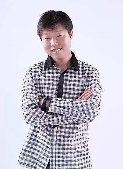 碧海升明月的第一张照片--武汉相亲服务中心
