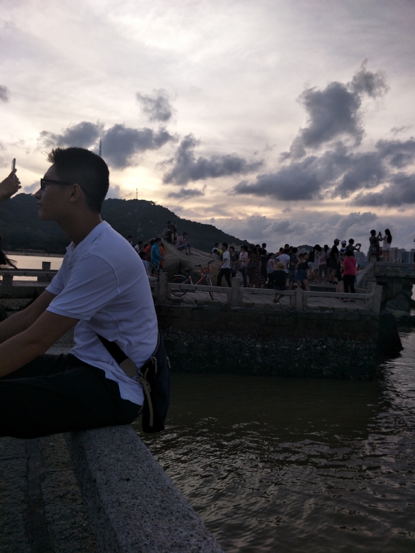 诗和远方的第一张照片--武汉相亲服务中心