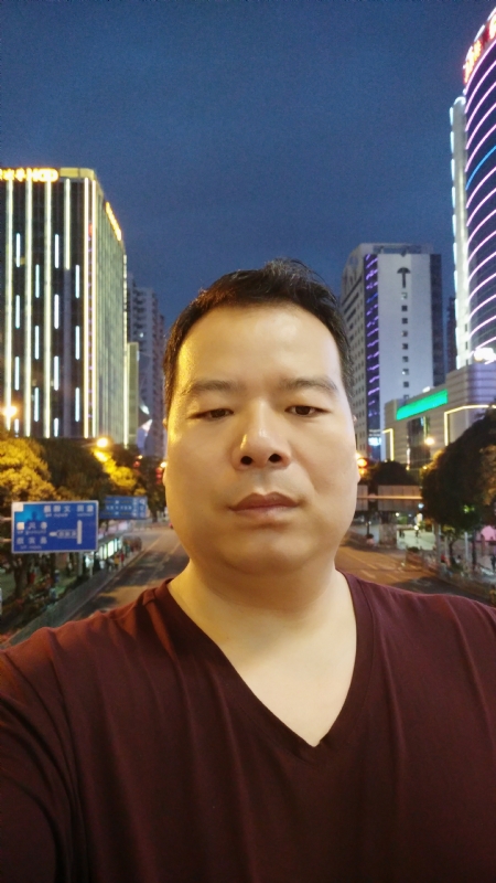 相爱一辈子的第一张照片--武汉相亲服务中心