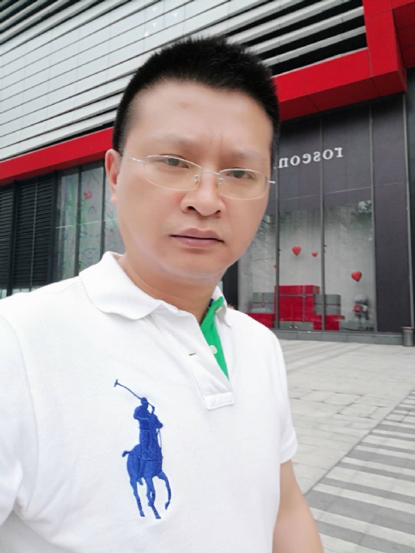 硬汉的第一张照片--武汉相亲服务中心