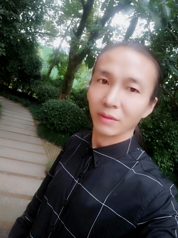 北方的狼的第一张照片--武汉相亲服务中心