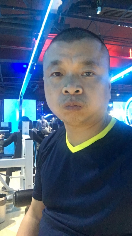 奋斗的第一张照片--武汉相亲服务中心