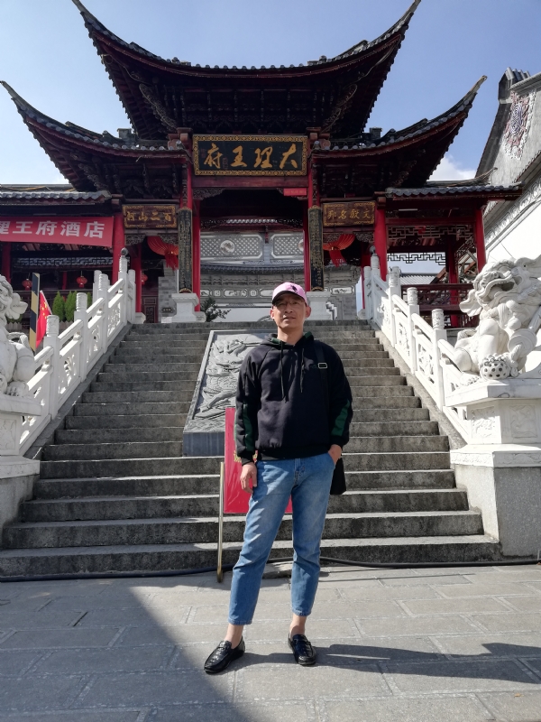 旧事离人的第一张照片--武汉相亲服务中心