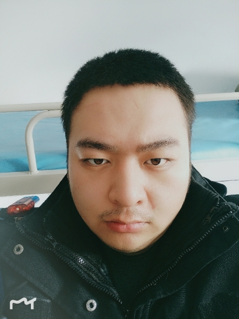 负重前行的第一张照片--武汉相亲服务中心