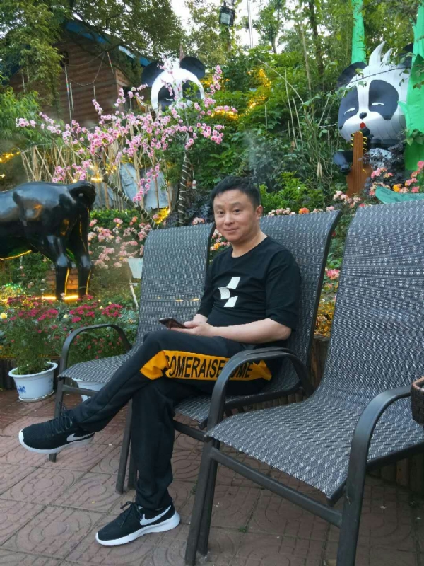 想家的第一张照片--武汉相亲服务中心