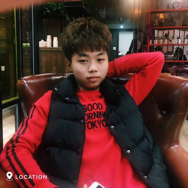 阳光男孩的第一张照片--武汉相亲服务中心