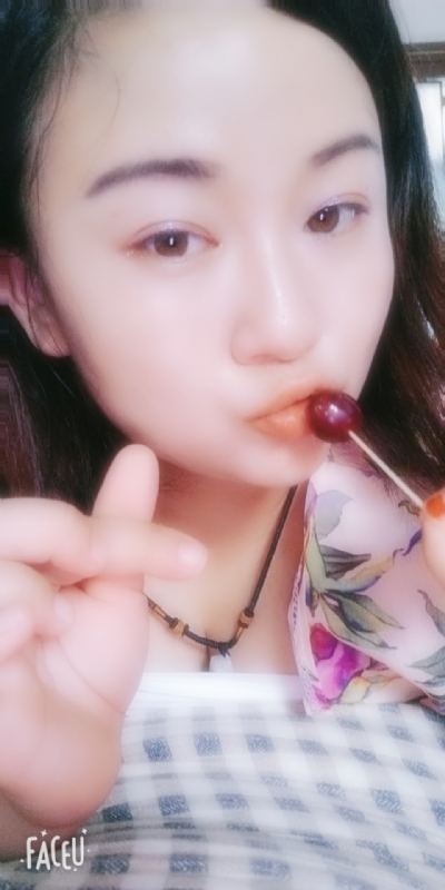 霸气璐妞的第一张照片--武汉相亲服务中心