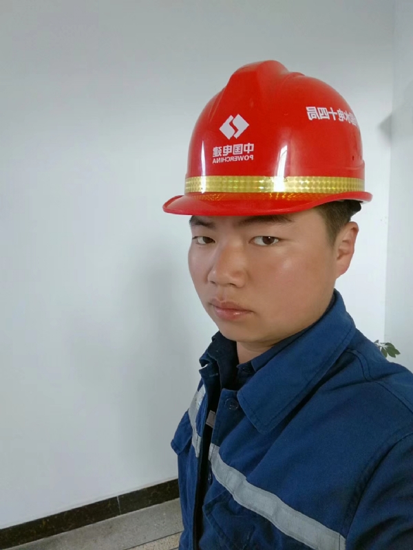 小公牛的第一张照片--武汉相亲服务中心