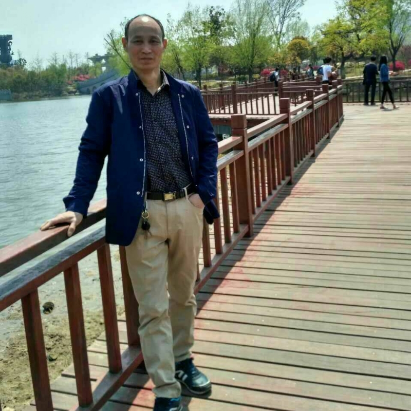 大随帅哥的第一张照片--武汉相亲服务中心