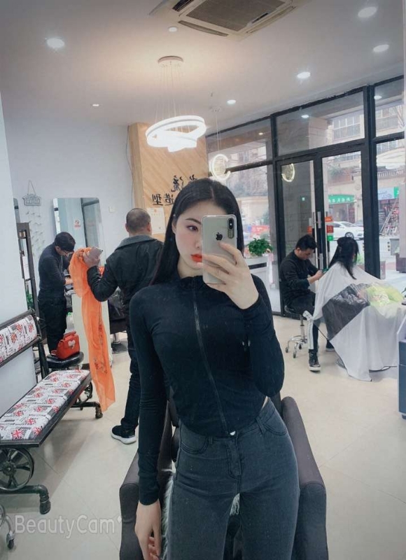 婷婷的第四张照片--武汉相亲服务中心