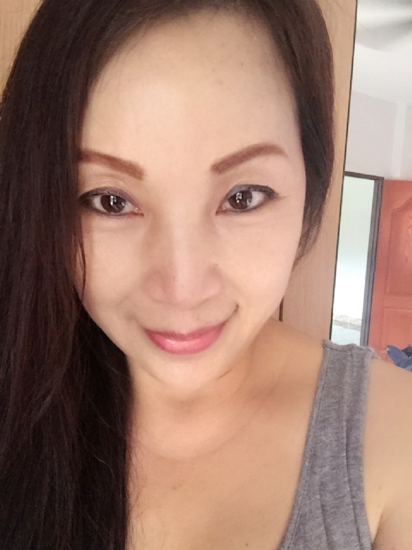 ying的第一张照片--武汉相亲服务中心