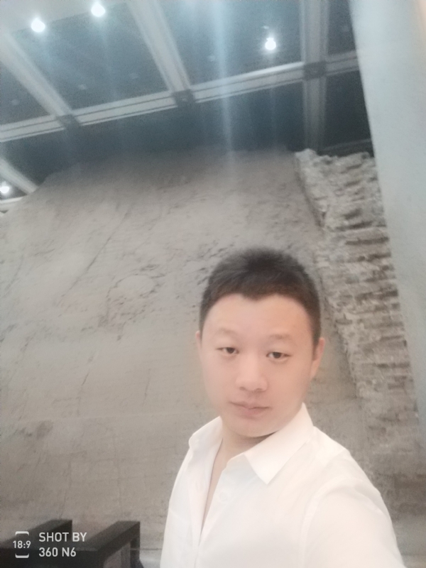 龚某人的第一张照片--武汉相亲服务中心