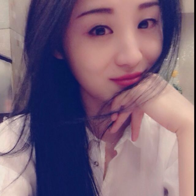 在水一方的第一张照片--武汉相亲服务中心