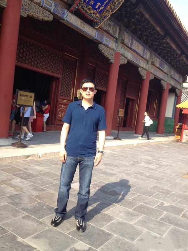 刘刚的第一张照片--武汉相亲服务中心