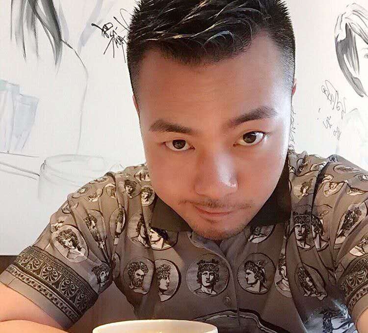 刘江平的第一张照片--武汉相亲服务中心