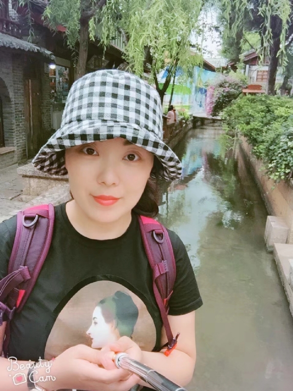 乐妞的第三张照片--武汉相亲服务中心