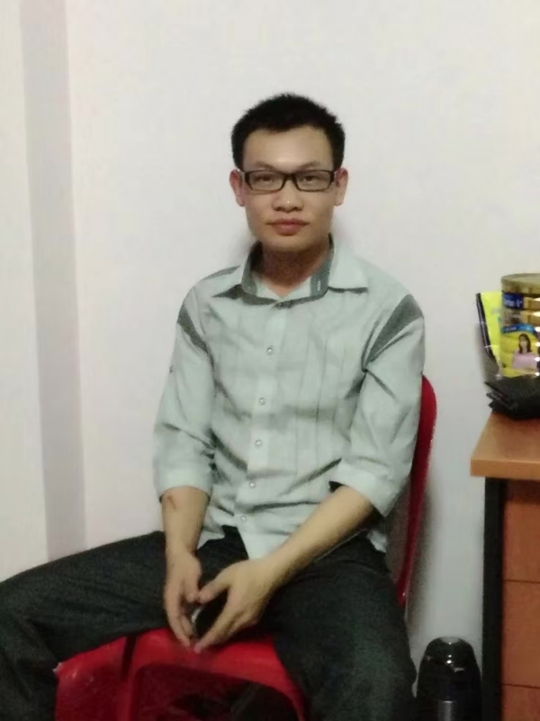 坚强不屈的第一张照片--武汉相亲服务中心