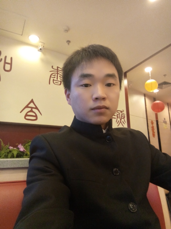 夜凉露沾衣的第一张照片--武汉相亲服务中心