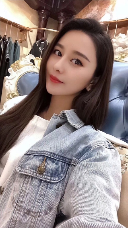 李珊珊的第一张照片--武汉相亲服务中心