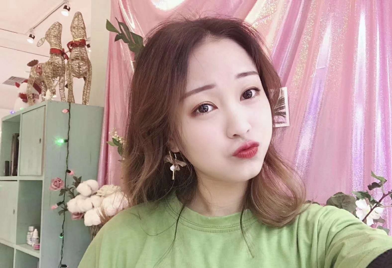 罗兰的第二张照片--武汉相亲服务中心