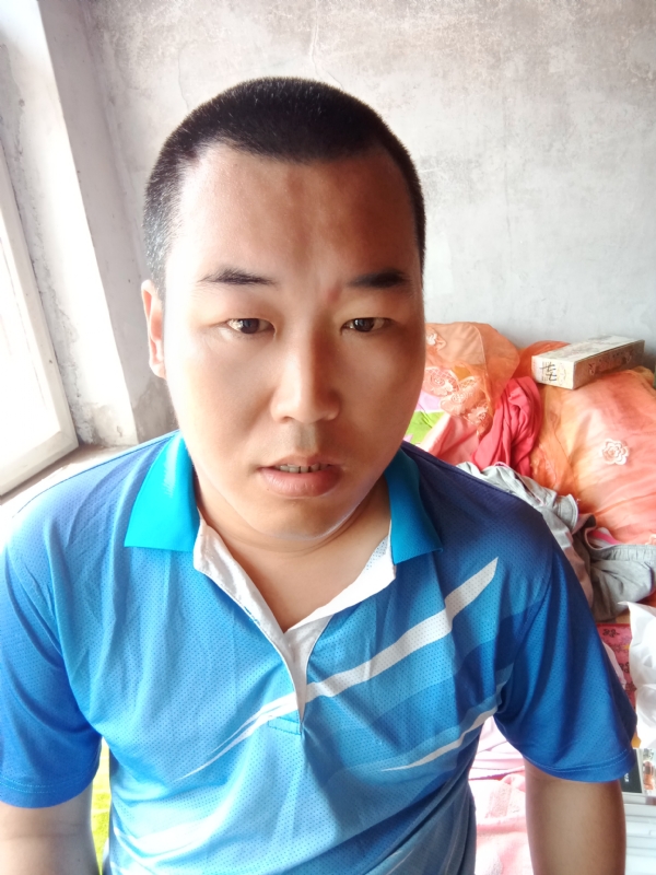 灰太狼的第一张照片--武汉相亲服务中心