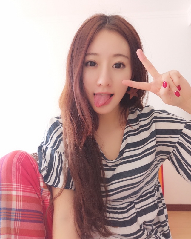 没有故事的女同学的第三张照片--武汉相亲服务中心