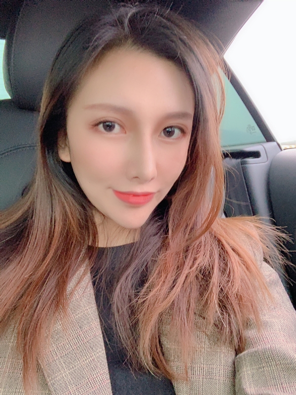 李岚Lancy的第一张照片--武汉相亲服务中心