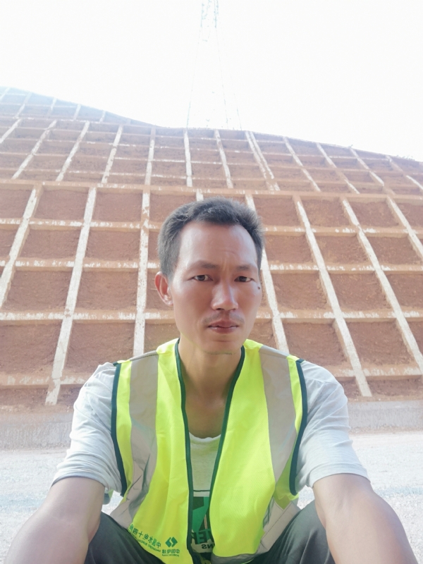 哥们的第一张照片--武汉相亲服务中心