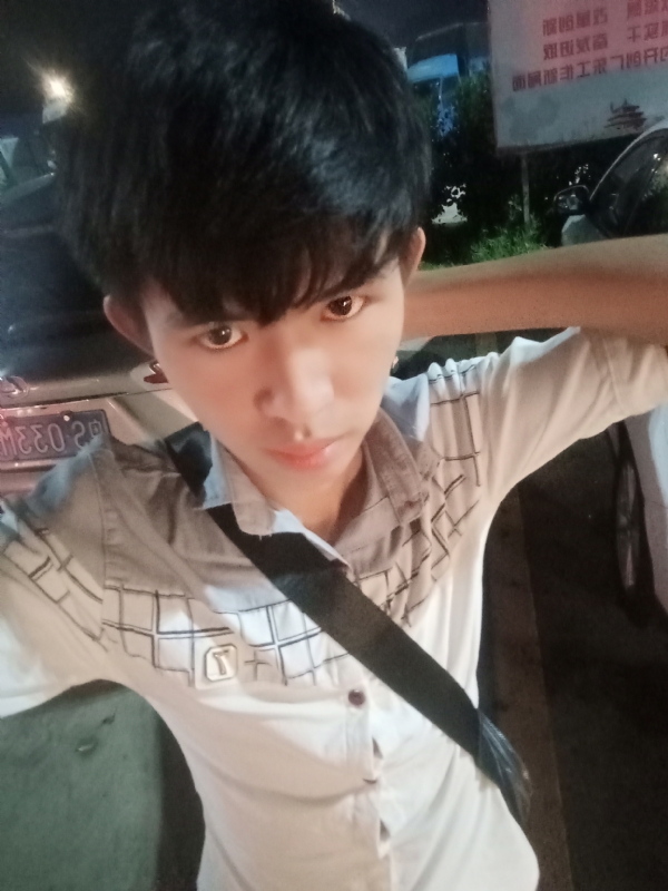 杨哥的第一张照片--武汉相亲服务中心