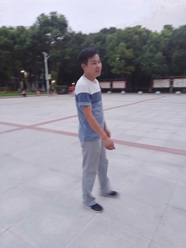 一笑的第一张照片--武汉相亲服务中心