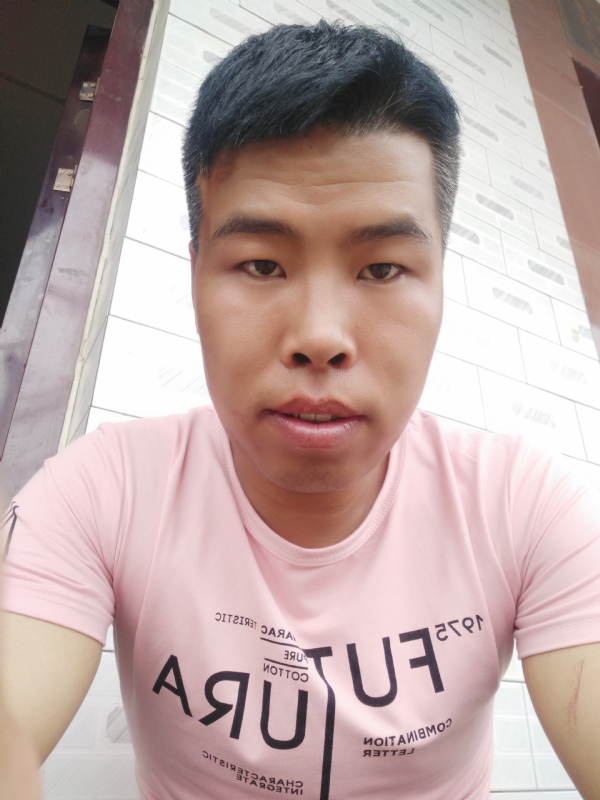守护爱情的第一张照片--武汉相亲服务中心