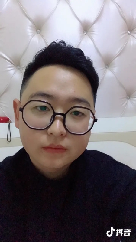 杰森的第一张照片--武汉相亲服务中心