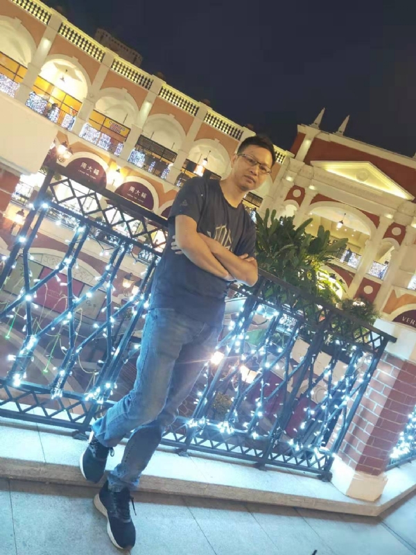 落单恋人的第一张照片--武汉相亲服务中心