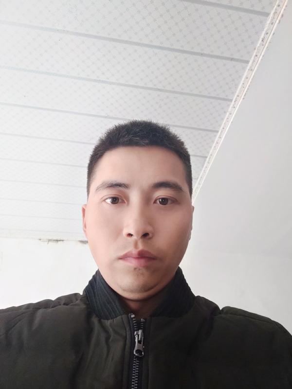 远望星空的第一张照片--武汉相亲服务中心