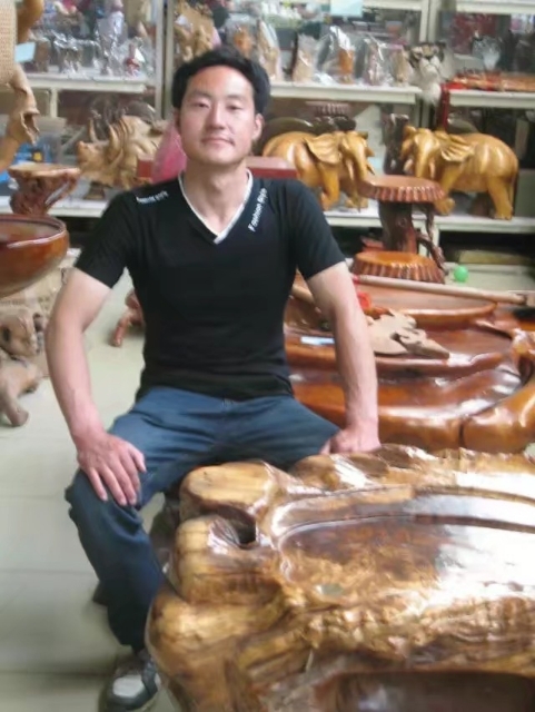 春暖花开的第一张照片--武汉相亲服务中心