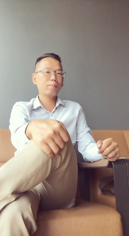 LI的第一张照片--武汉相亲服务中心