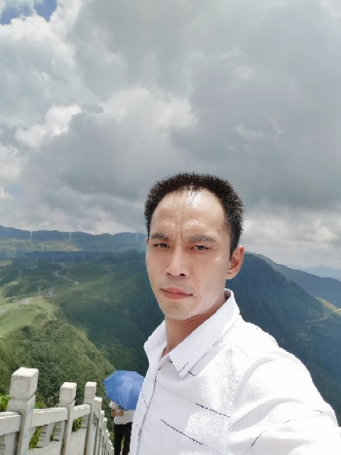 LXZ的第一张照片--武汉相亲服务中心