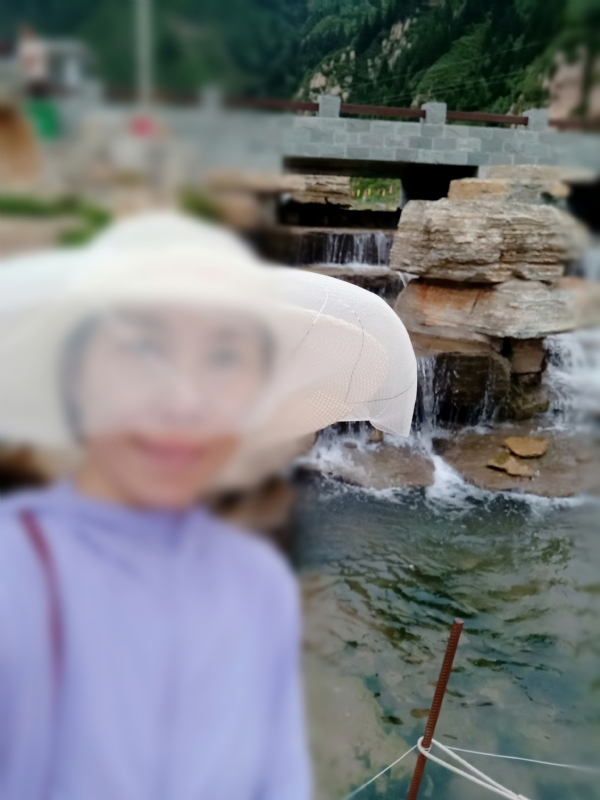 沥秋的第一张照片--武汉相亲服务中心