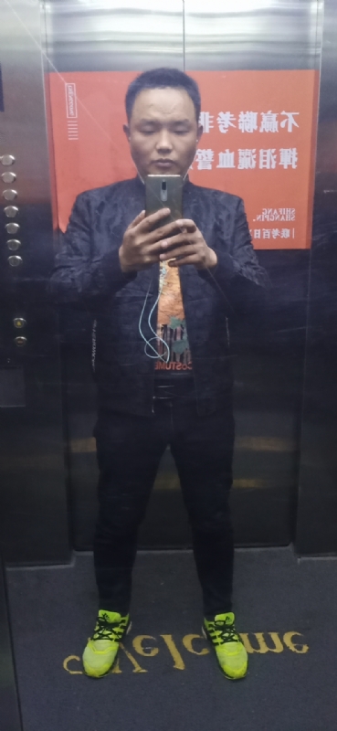 迷失自我的第一张照片--武汉相亲服务中心