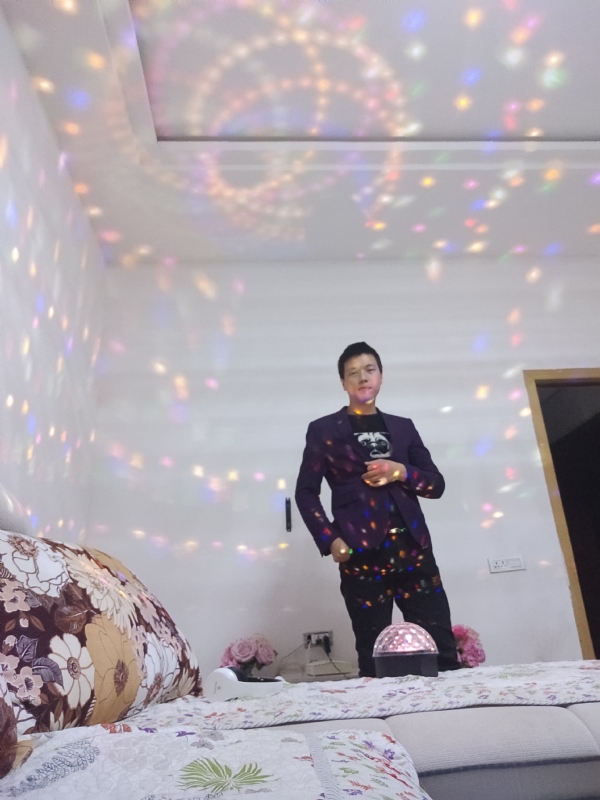慕凡的第一张照片--武汉相亲服务中心