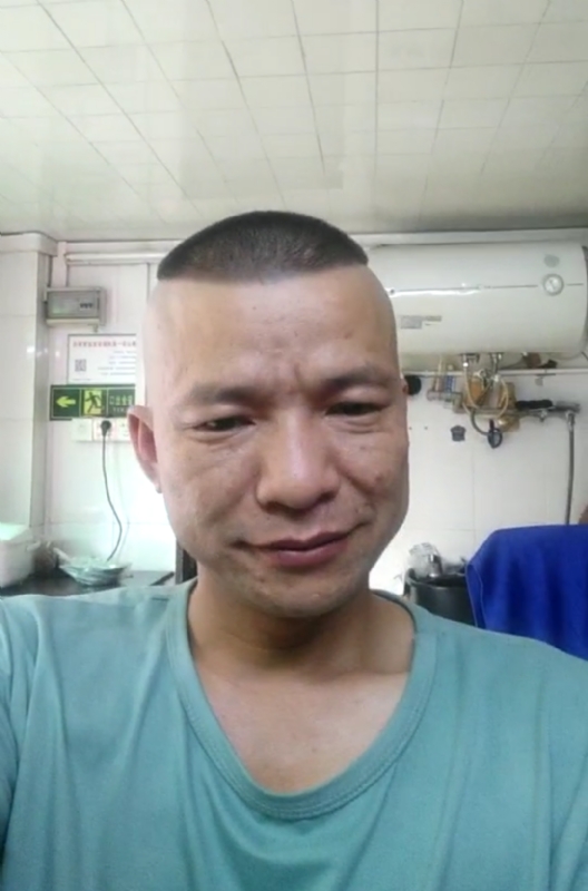 自创生涯的第一张照片--武汉相亲服务中心
