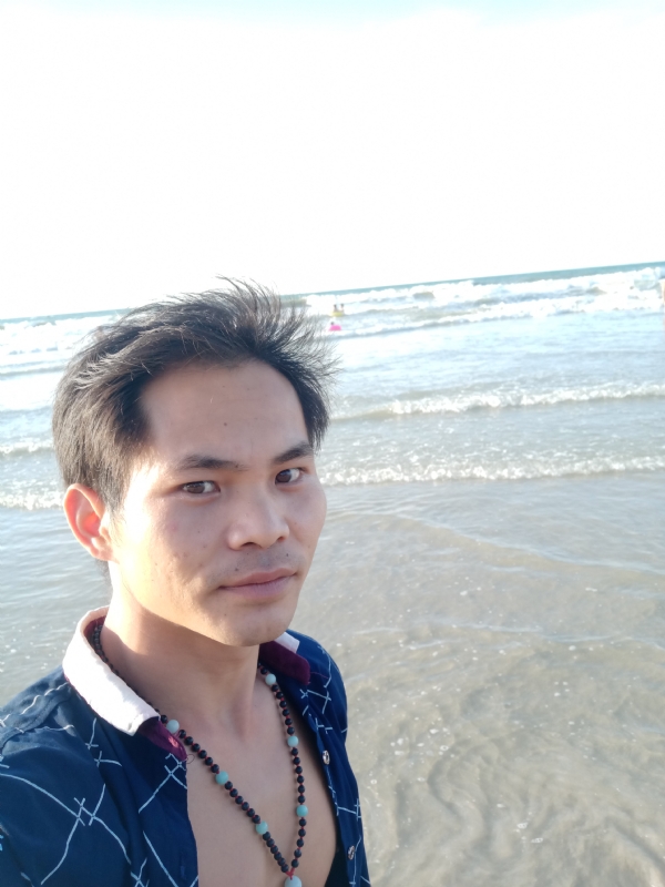 爱已欠费的第一张照片--武汉相亲服务中心