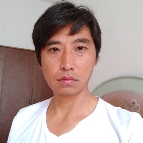 莞尔一笑的第一张照片--武汉相亲服务中心