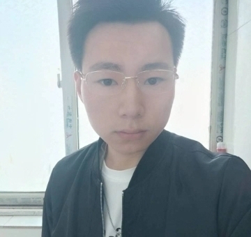 人在旅途的第一张照片--武汉相亲服务中心