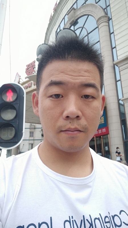 夜空的第一张照片--武汉相亲服务中心