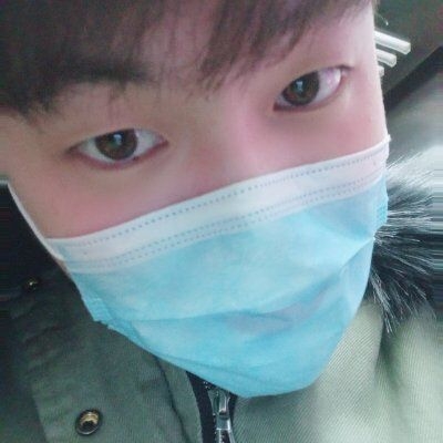 大学生的第一张照片--武汉相亲服务中心