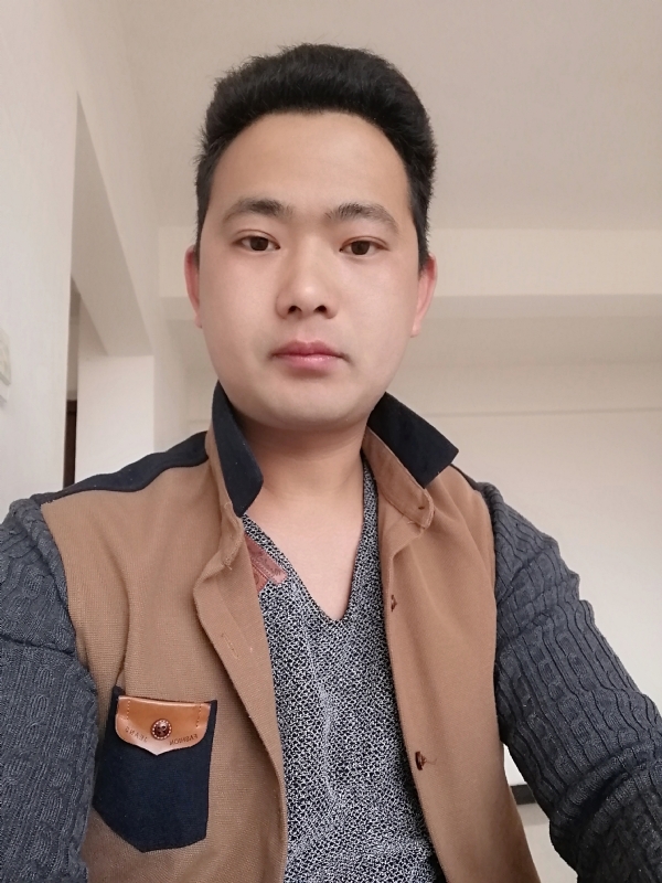 挖哥的第一张照片--武汉相亲服务中心