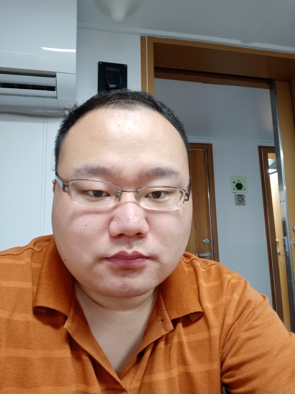 努力爱一次的第一张照片--武汉相亲服务中心