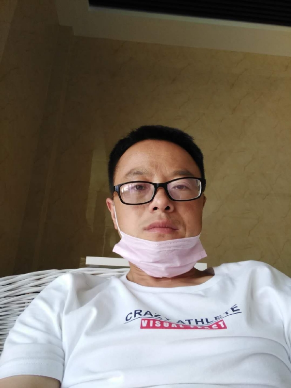 小马奔腾的第一张照片--武汉相亲服务中心
